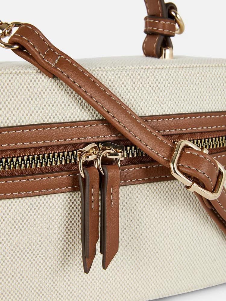 YARA | Bandolera con diseño atemporal