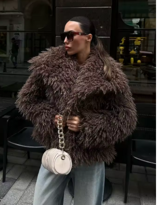 ABRIGO DE PELO RIZADO SINTETICO