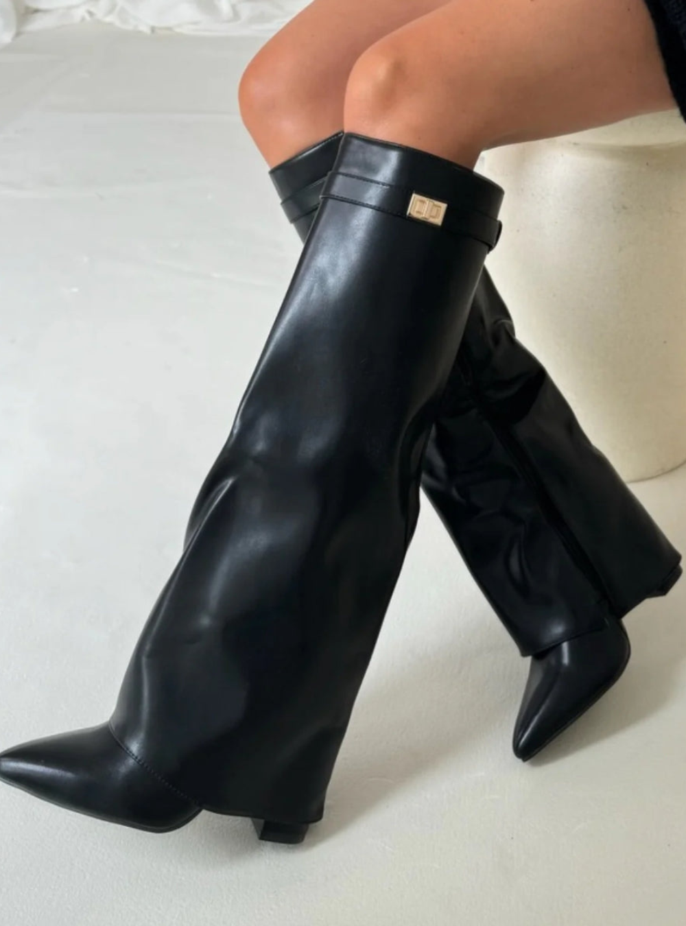 VERA | Botas altas elegantes con cremallera