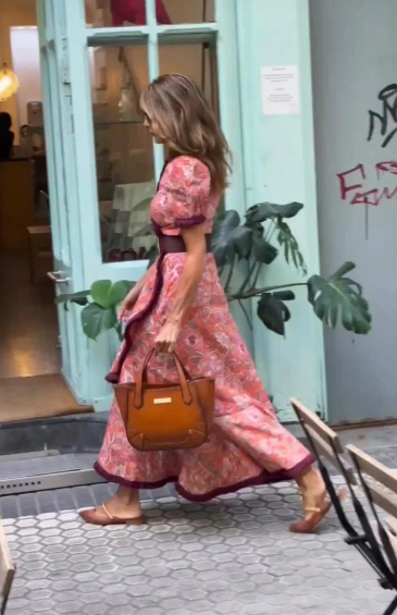 ROSALIA | Elegancia suave