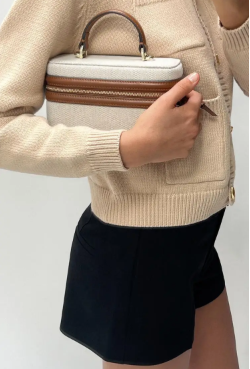 YARA | Bandolera con diseño atemporal