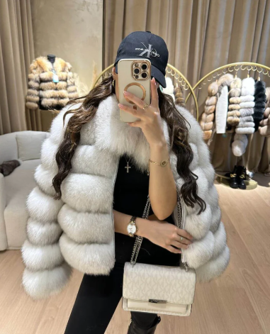 RIHANNA | Chaqueta corta premium de pelo de zorro real