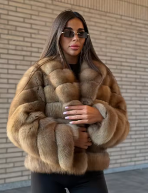 ABRIGO TIPO ZORRO LOMOS HORIZONTALES